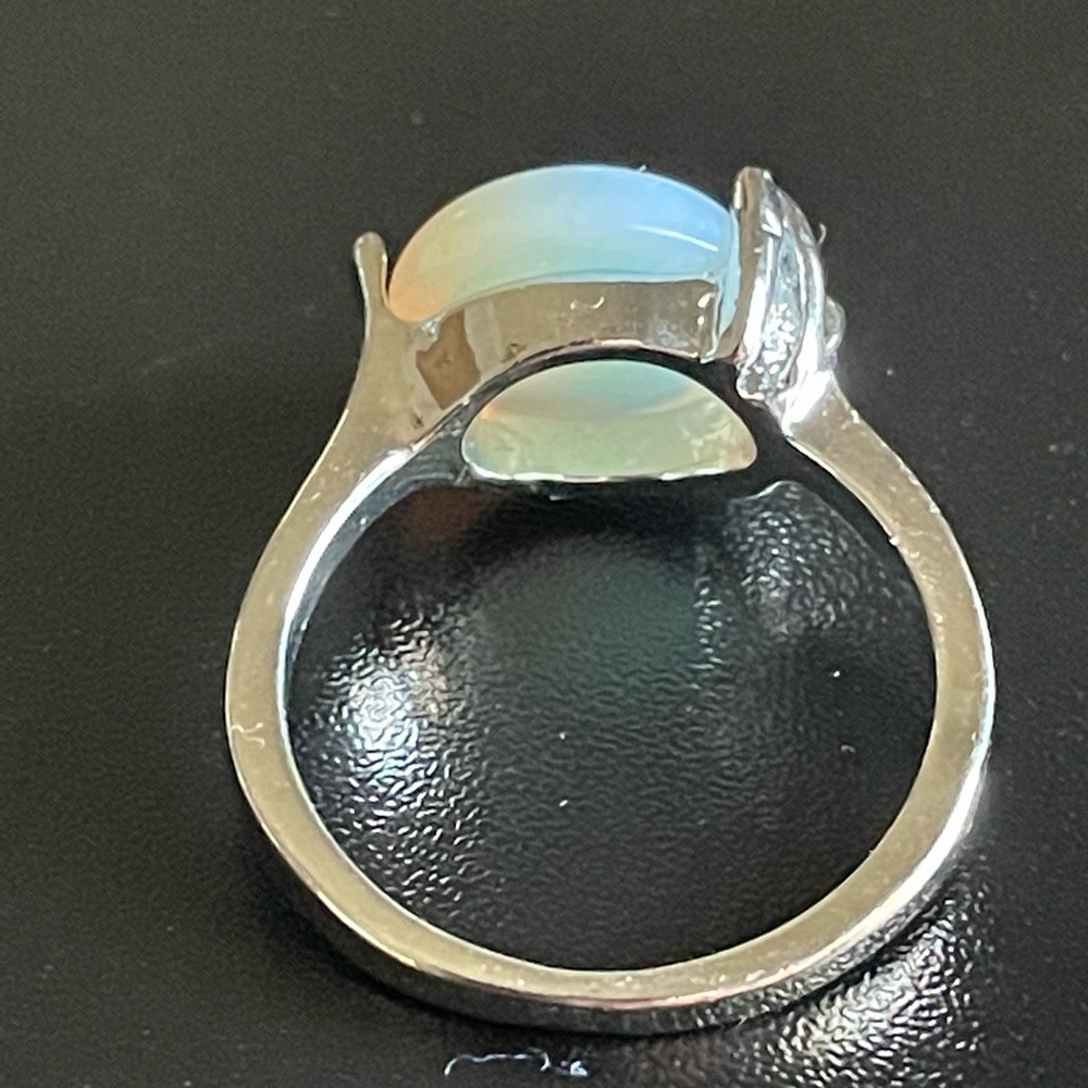 round opal stone ring - Picture 4 of 9